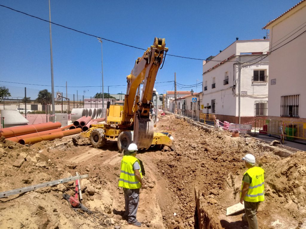 OBRAS DE URBANIZACIÓN EN LA ESTACIÓN DE BOBADILLA